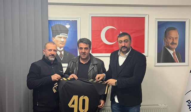 Kırşehir FK Yönetiminden Anahtar Parti’ye iade-i ziyaret