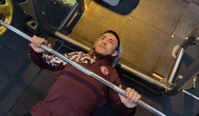 Milli güreşçi Tolga Özbek, olimpiyat için çalışıyor