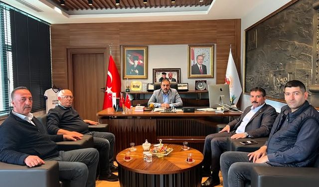 Başkan Hakanoğlu, sendika heyetini ağırladı