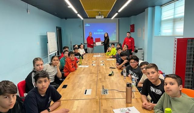 Gençlik Merkezi’nde "Geri Dönüşüm" Söyleşisi