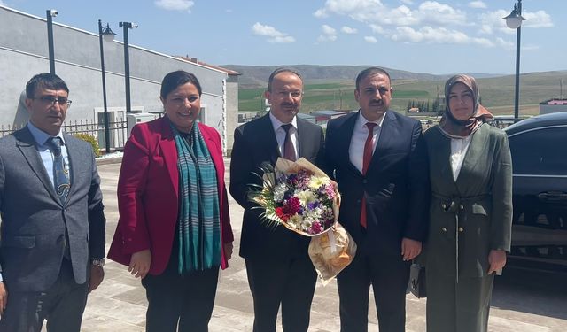 Başkan Hakanoğlu: “Çiçekdağı altın yıllarına giriyor”