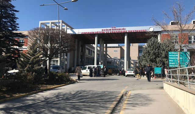 Bayram sonrasında vatandaşlar hastaneye akın etti