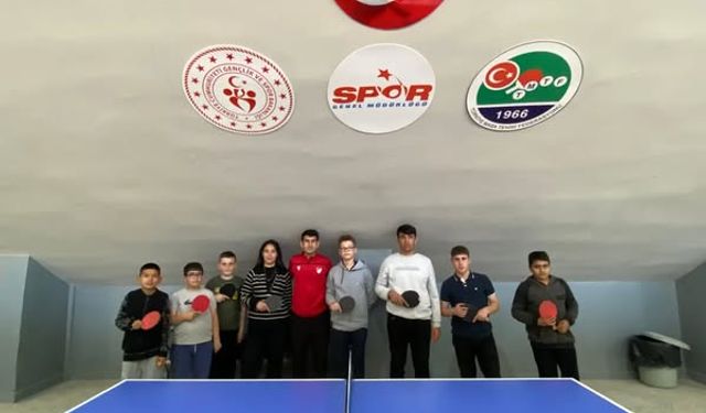 Mucur'da Genç Raketler Sahada: GSB Spor Okulları Masa Tenisi Etkinlikleri Devam Ediyor