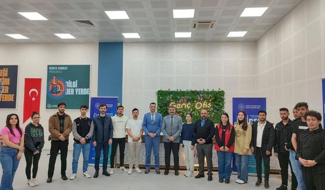 Genç Ofis’te Ünides Projeleri İçin Bilgilendirme Toplantısı Düzenlendi