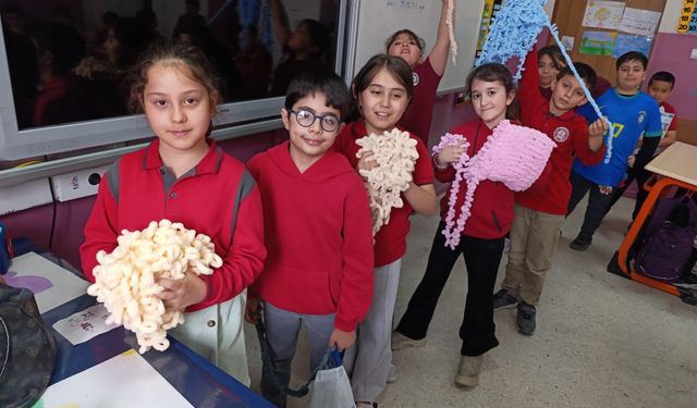 Minik Yüreklere Sanat Eli: Zernişan Vakkas İlkokulu’nda El Sanatları Faaliyetleri Sürüyor