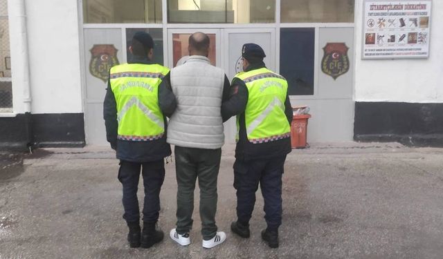 Kırşehir'de 4 yıl kesinleşmiş hapis cezası bulunan firari yakalandı