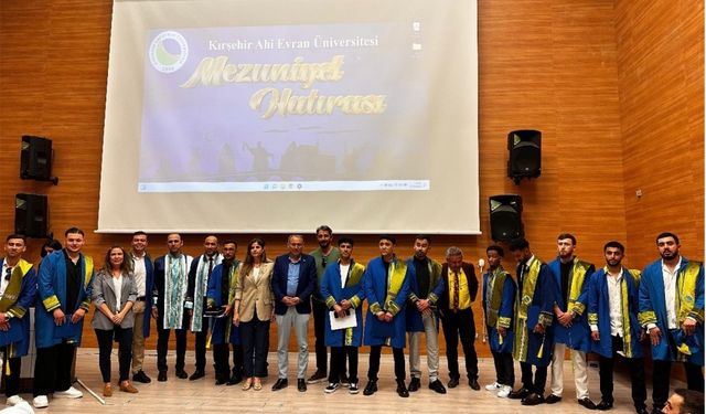 İktisadi ve İdari Bilimler Fakültesi 2025 Mezunlarını Gururla Uğurladı