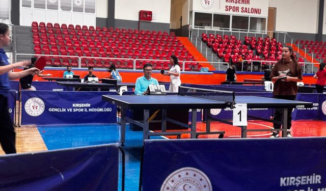 Kırşehir’de Gençlik Haftası Coşkusu Masa Tenisi Turnuvasıyla Taçlandı