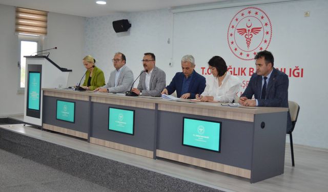 Kırşehir’de 112 Acil Sağlık Hizmetleri Genel Değerlendirme Toplantısı Gerçekleştirildi