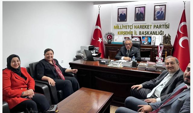 Partilerde siyasete "bayram" molası