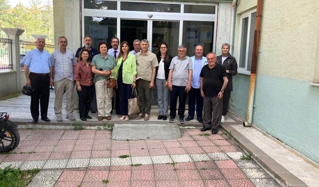 Prof. Dr. Sevim Nilay Işıksalan’a vefa ve teşekkür plaketi