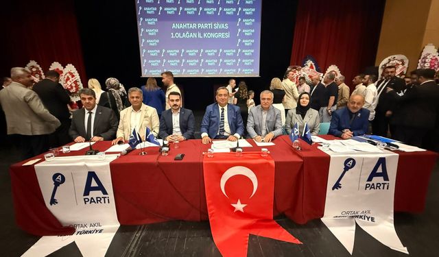 Cemal Kaya, Sivas İl Kongresi’nde Divan Kurulunda Görev Aldı