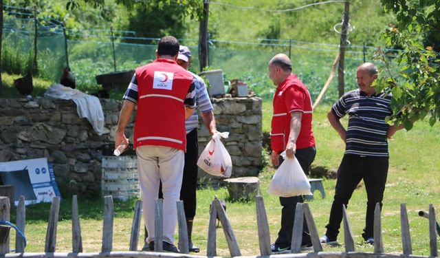 TÜRK KIZILAY, KURBAN BAYRAMI BEREKETİNİ KUZEY MAKEDONYA’DA DA PAYLAŞTI