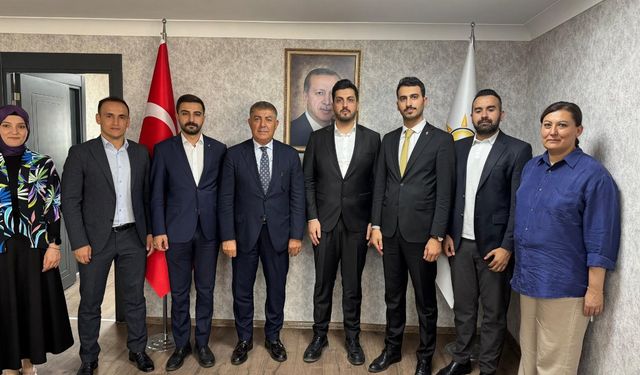 Kırşehirli Gençlikten Siyasete Güçlü Destek