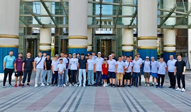“Amatör Sporcular ve Gençler Başkent Yolunda” Projesinin Ankara Gezisi Tamamlandı
