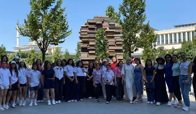 Gençler ve Amatör Sporcular “Başkent Yolunda” Tarih ve Kültürle Buluştu