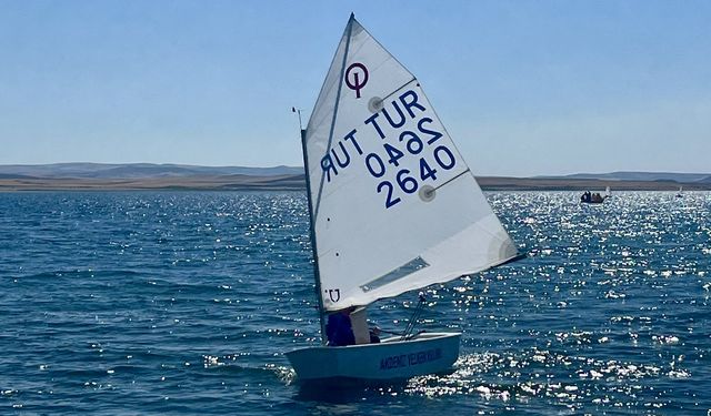 Anadolu Yelken Ligi Optimist Yarışları, Hirfanlı'da devam ediyor