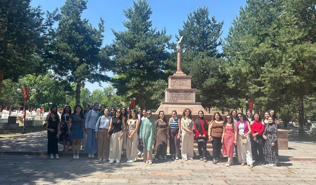 Kırşehirli Gençler Erzurum’un Tarihi ve Kültürel Mirasıyla Buluştu