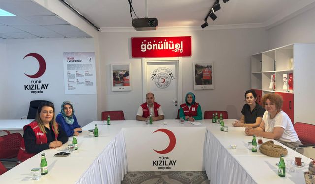Türk Kızılay Kırşehir İl Merkezi Kadın Teşkilatıyla Bir Araya Geldi