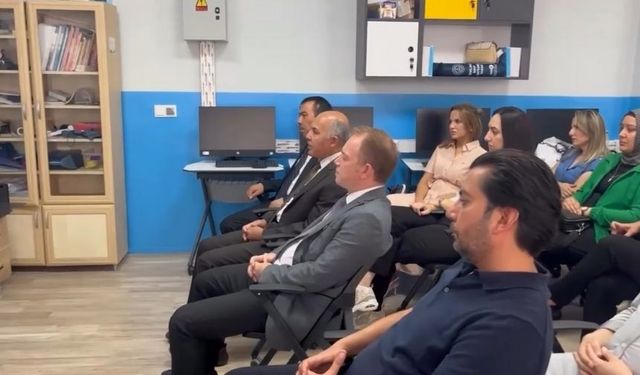 Bakan Tekin’in Canlı Yayını Kırşehir’de Öğretmenlerle Takip Edildi