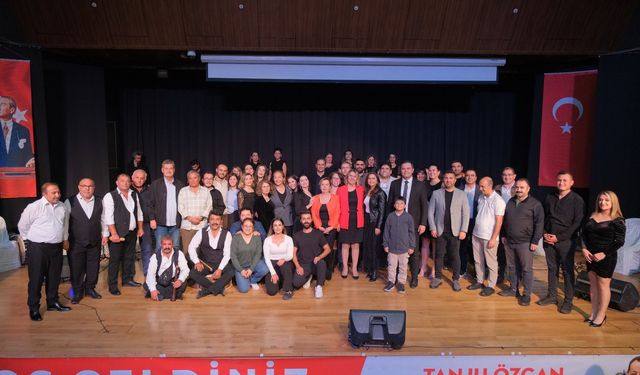 ‘Bozkırın Telinden Ozanların Dilinden’ konseri büyük ilgi gördü