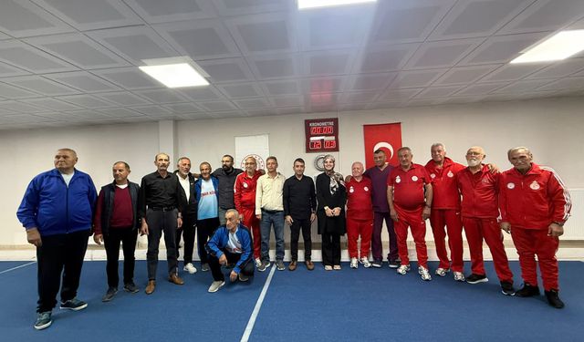 Huzurevi Sakinlerinden Ankara’da Spor ve Tarih Dolu Gün