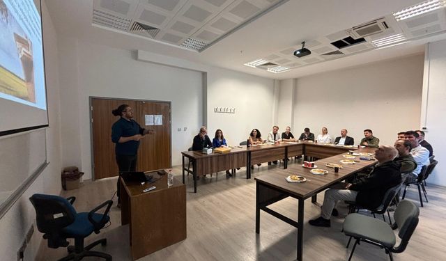 Fen Bilgisi Eğitimi Anabilim Dalında Doğa ile Uzlaşık Yaşam Projesi Tanıtıldı