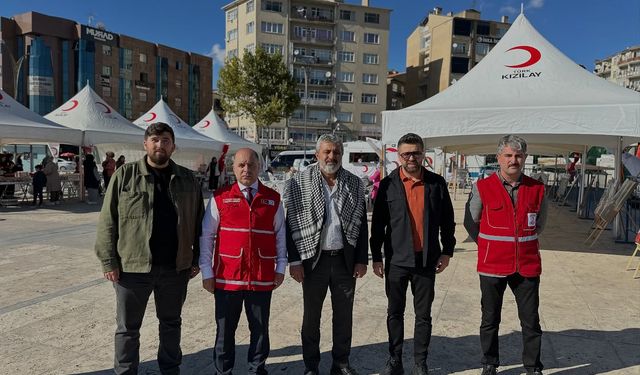 MÜSİAD, Kızılay’ın Kermesine Destek Verdi