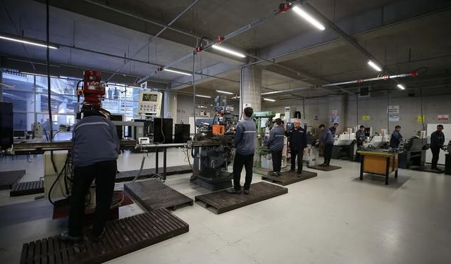 Meslek Lisesi Mezunlarına Kendi İşini Kurma Fırsatı