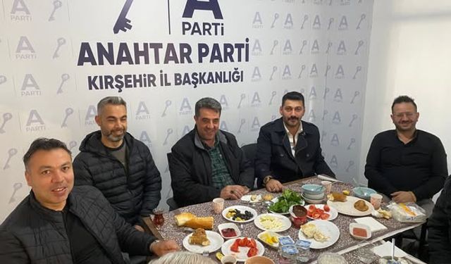 Anahtar Parti Kırşehir'de Kahvaltı Buluşması Düzenledi
