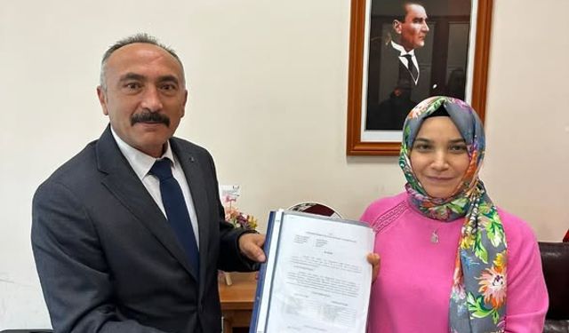 Erol Arslan Mazbatasını Aldı