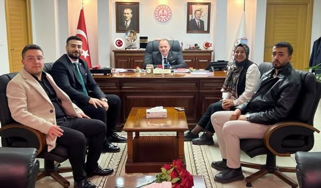 AK Parti Heyetinden İl Müdürü Yasin Gülşen’e Öğretmenler Günü Ziyareti