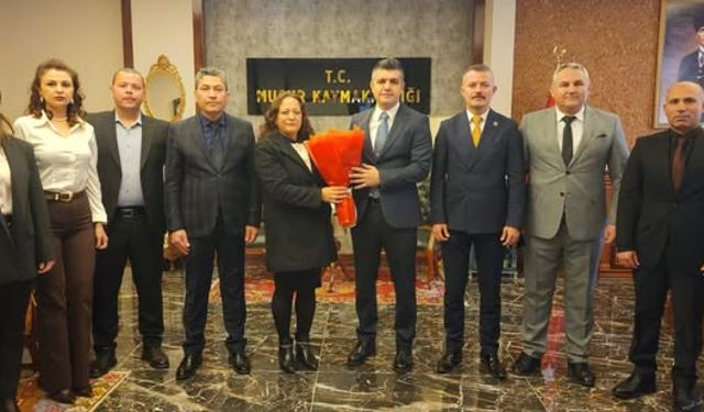 Mucur’da 24 Kasım Öğretmenler Günü Kutlamaları Atatürk Anıtı’nda Başladı