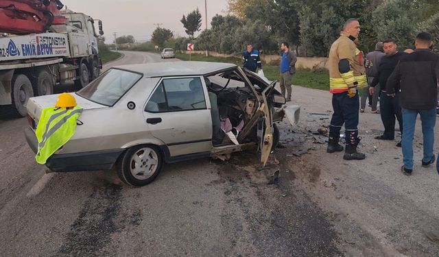 Fiat Tofaş'ın hurdaya döndüğü kazada 6 kişi yaralandı