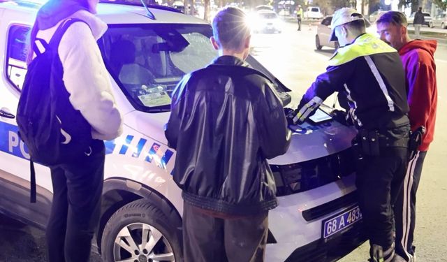 Polisten kaçmak isteyen 15 yaşındaki sürücü böyle yakalandı