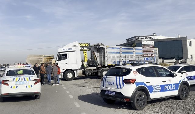 Aksaray'da iki tır çarpıştı: 1 yaralı