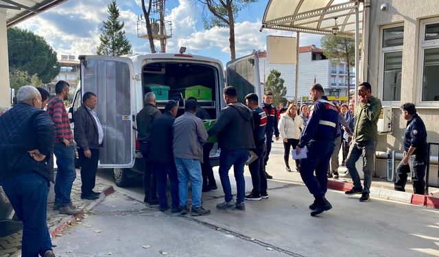 Bağda oyun oynayan çocuk traktörün altında kalarak hayatını kaybetti