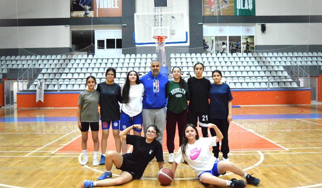 Genç sporcular yaklaşan turnuva ve şenliklere hazırlanıyor