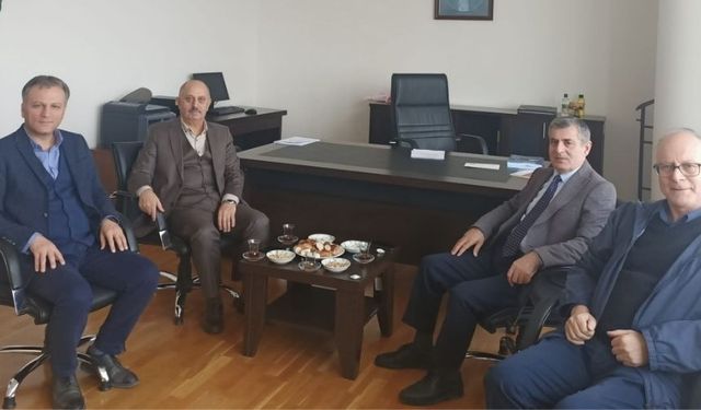 Rektör Yardımcısı Şimşek, Prof. Dr. Kartal’a Hayırlı Olsun Dileklerini Sundu