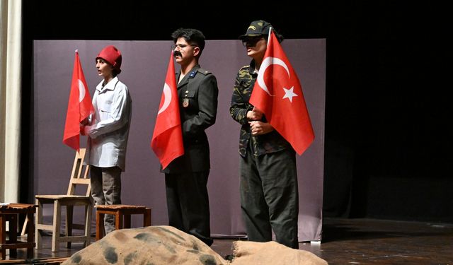 “Karanlıktan Aydınlığa” Çocuk Oyunu Sahnelendi