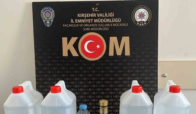 Yılbaşı öncesi kaçak alkol operasyonu: 20 litre etil alkol ele geçirildi