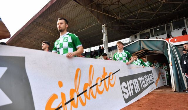 Kırşehir’de Futbolcular’dan 25 Kasım İçin Anlamlı Mesaj!