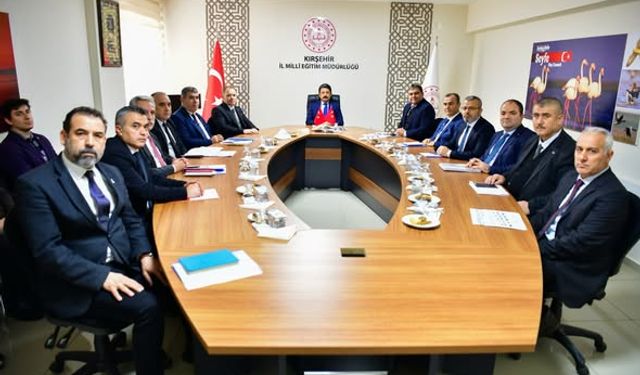 Vali Murat Sefa Demiryürek, İl Milli Eğitim ve Nüfus Müdürlüğünü ziyaret etti