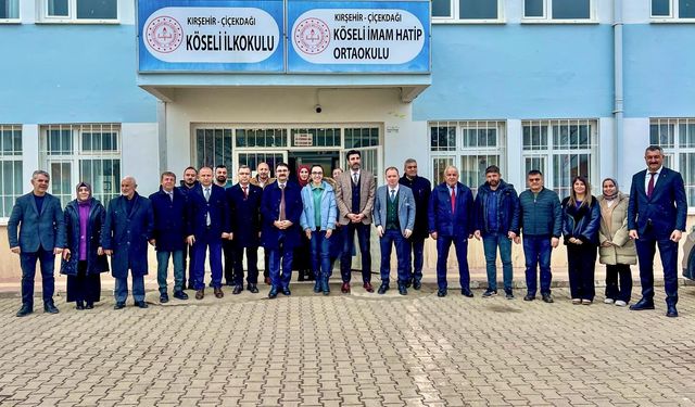 MEB Heyeti Okullarda Öğretmenlerle Buluştu