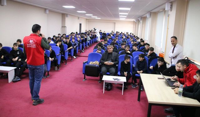 Teknolojiye İlgi Duyan Gençlere Davet