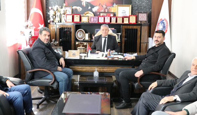 Anahtar Parti’den Esnaf Odalarına Hayırlı Olsun Ziyareti