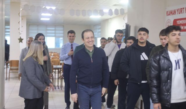 Kaymakam Tok, KYK Kaman Yurdu’nda Öğrencilerle İftar Yaptı