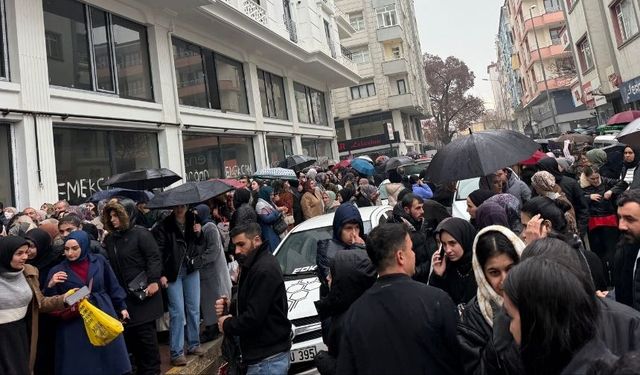 AVM açılışı izdiham endişesiyle iptal edildi