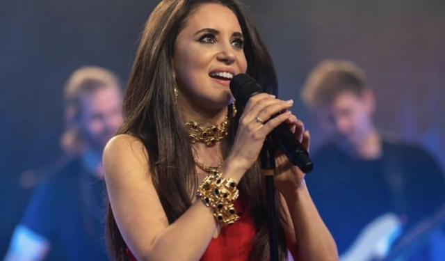 Kırşehir’de Karsu ile Müzikli Söyleşi