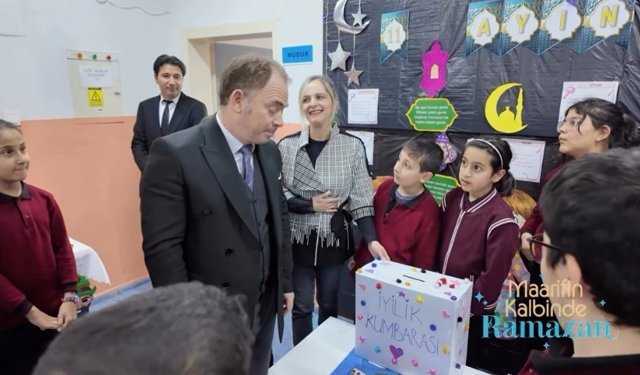 Minik Yüreklerden Ramazan Manileri